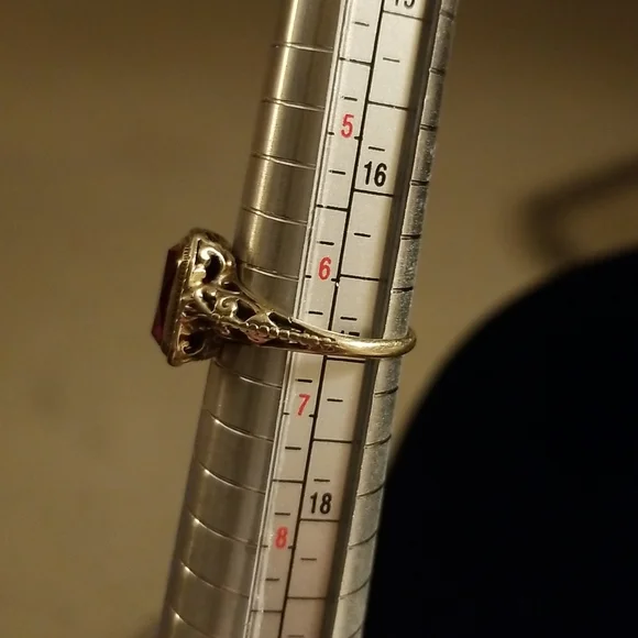 Vintage 1860s Gold Filigree Pink Glass ring - Picture 7 of 12